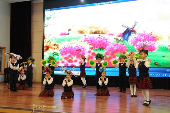 说明: C:\Users\Administrator\Desktop\环保服装\DSC_0077.JPG