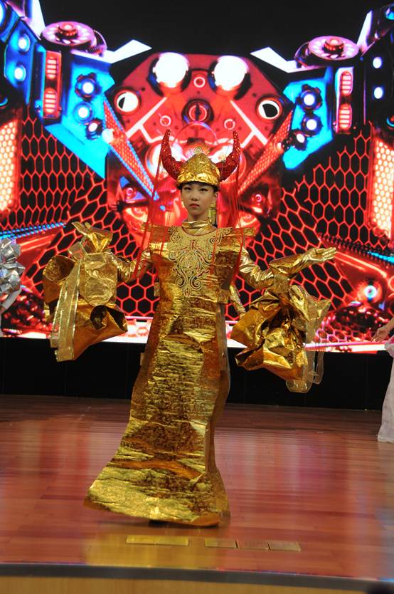 说明: C:\Users\Administrator\Desktop\环保服装\DSC_0450.JPG