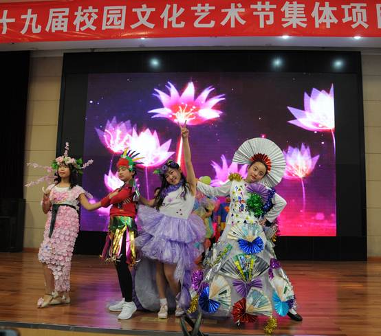 说明: C:\Users\Administrator\Desktop\环保服装\DSC_0588.JPG